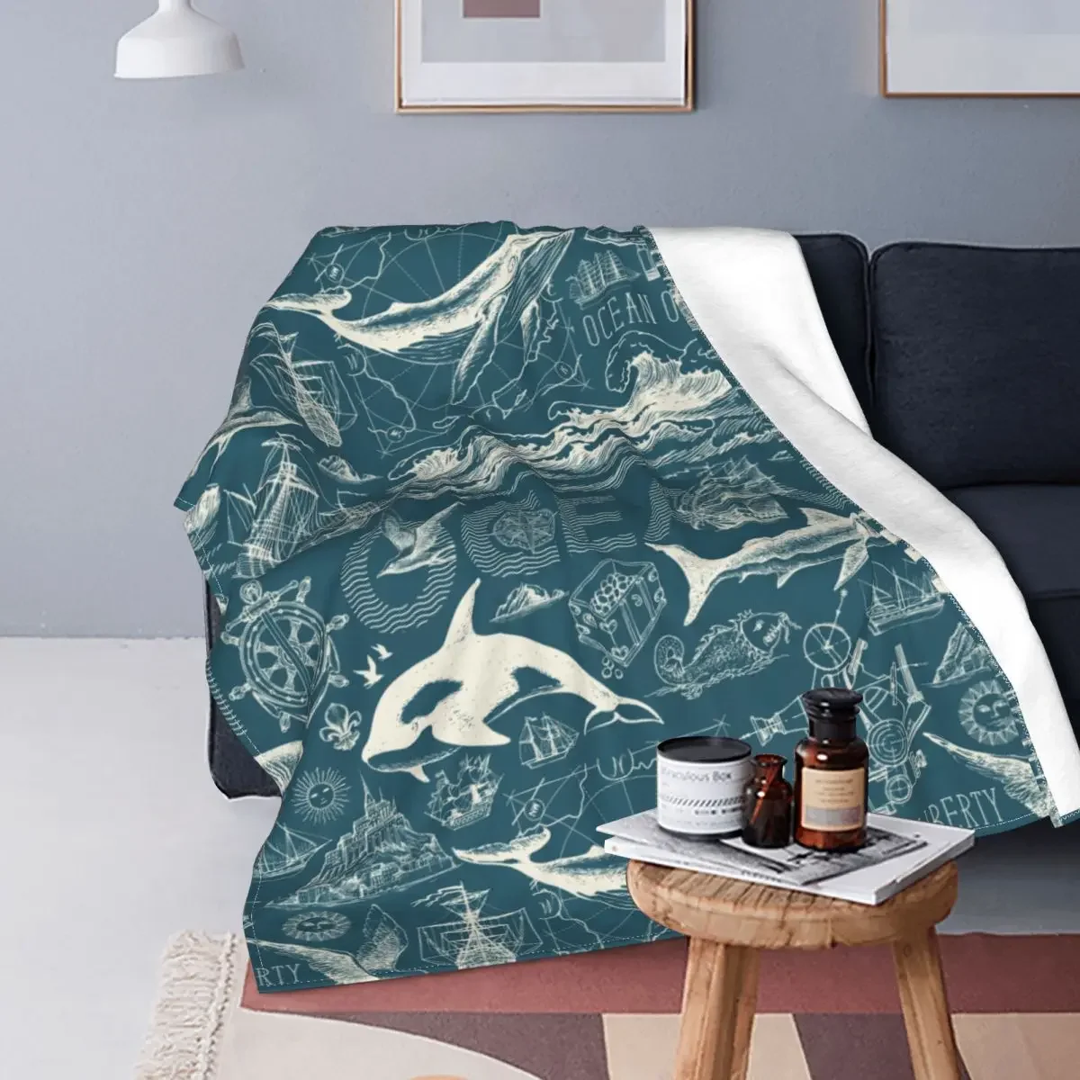 Retro Sailboats Coral Fleece P - مراجعة Outdoor Adventure Quilt وسعره